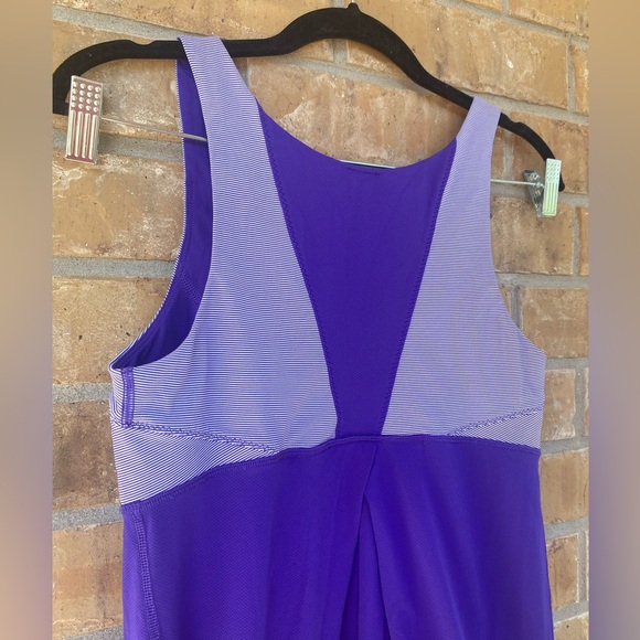 Lululemon Run: Ta Ta Topper Cool Breeze / Wee Stripe Bruised Berry, Size 8 - Picture 5 of 8